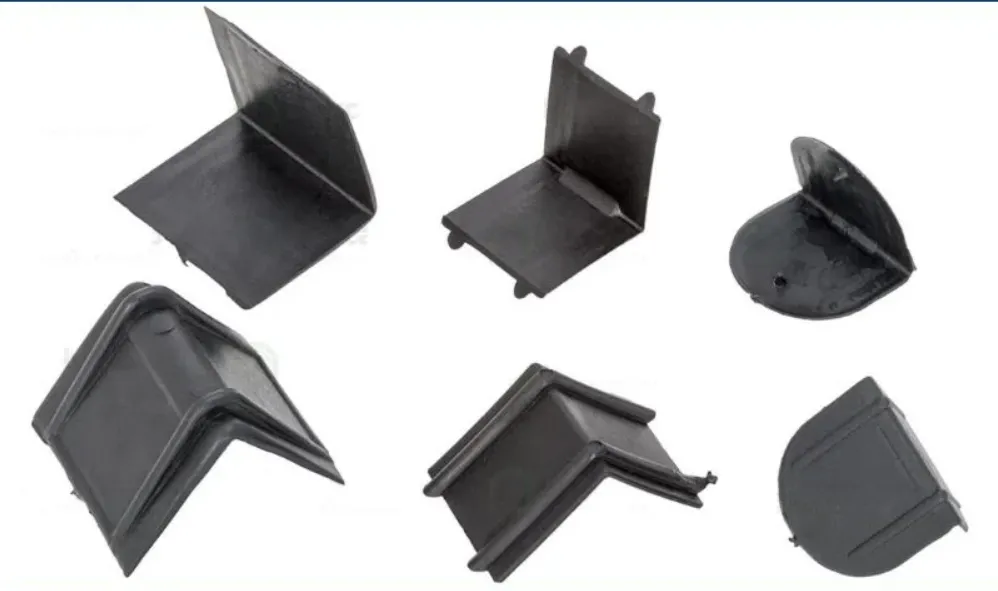 CANTONEIRAS PLÁSTICAS